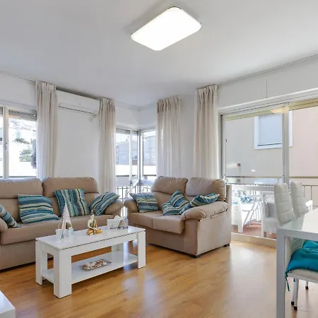 Belvilla By Oyo Cozy Apartment Rincón de la Victoria Exterior photo